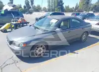 2004 Volvo S60 фото