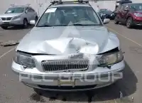 2004 Volvo V70 фото
