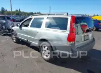 2004 Volvo XC70 photo