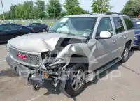 2004 GMC YUKON фото