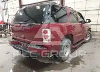 2004 GMC YUKON photo