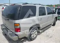 2004 GMC YUKON фото
