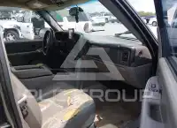 2004 GMC YUKON фото