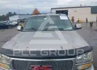 2004 GMC YUKON фото