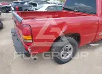 2004 GMC Sierra photo