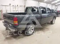2004 GMC Sierra photo