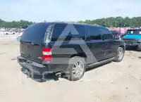 2004 GMC YUKON photo