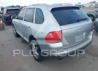 2004 Porsche Cayenne photo
