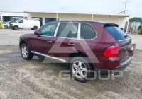 2004 Porsche Cayenne photo