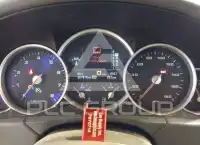 2004 Porsche Cayenne photo