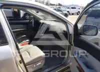 2004 Lexus RX330 photo