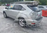 2004 Lexus RX330 photo