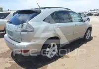 2004 Lexus RX330 photo