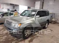 2004 Lexus LX470 photo