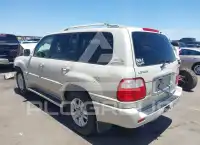 2004 Lexus LX470 photo
