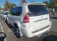 2004 Lexus GX470 photo