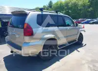 2004 Lexus GX470 photo