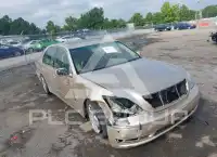 2004 Lexus LS430 photo