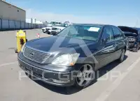 2004 Lexus LS430 photo
