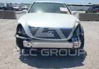 2004 Lexus LS430 photo