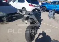 2004 Yamaha YZF-R1 photo