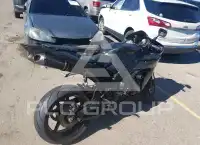 2004 Yamaha YZF-R1 photo