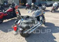2004 Yamaha XVS1100 фото