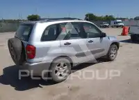 2004 Toyota RAV4 фото