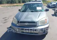 2004 Toyota RAV4 photo
