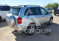 2004 Toyota RAV4 фото