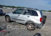 2004 Toyota RAV4 photo