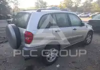 2004 Toyota RAV4 фото