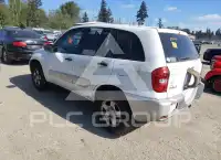 2004 Toyota RAV4 фото