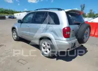 2004 Toyota RAV4 photo