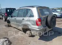 2004 Toyota RAV4 фото