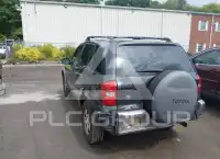 2004 Toyota RAV4 фото