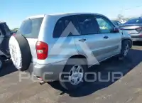 2004 Toyota RAV4 фото