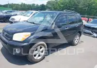2004 Toyota RAV4 фото