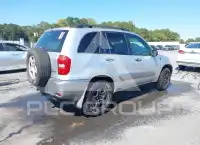 2004 Toyota RAV4 photo