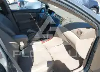 2004 Toyota COROLLA фото