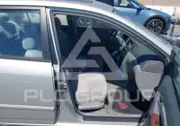 2004 Toyota COROLLA фото