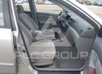 2004 Toyota COROLLA фото
