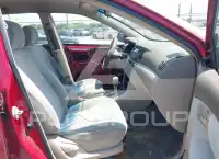 2004 Toyota COROLLA фото