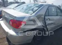 2004 Toyota COROLLA фото