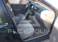 2004 Toyota COROLLA фото