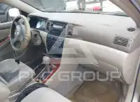 2004 Toyota COROLLA фото