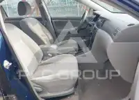 2004 Toyota COROLLA фото