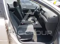 2004 Toyota COROLLA фото