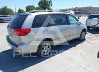 2004 Toyota SIENNA photo