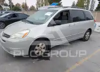 2004 Toyota SIENNA photo